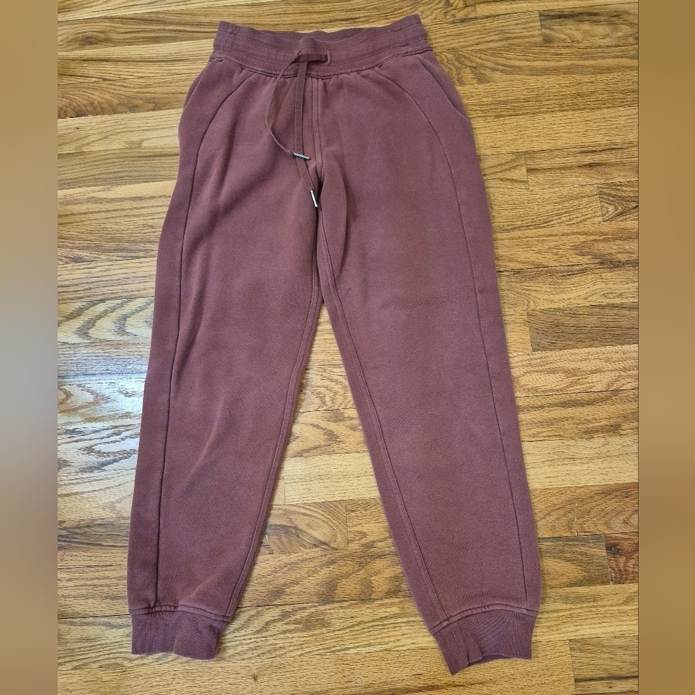 Lululemon Athletica Scuba High-Rise Casual Athletic Streetwear Joggers(2) - Picture 4 of 11